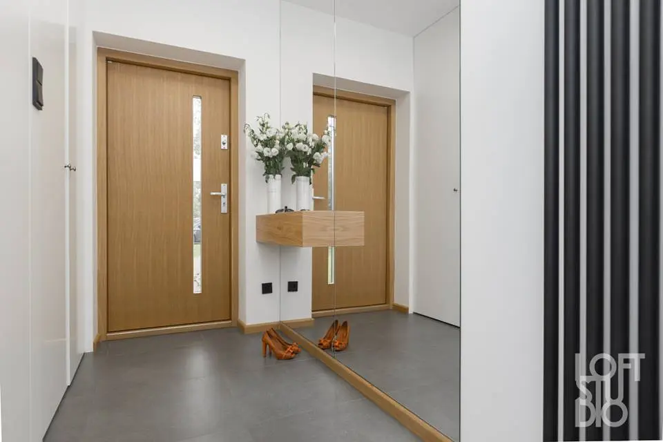Przedpokój, projekt: LOFTSTUDIO arch. wnętrz Irena Lang