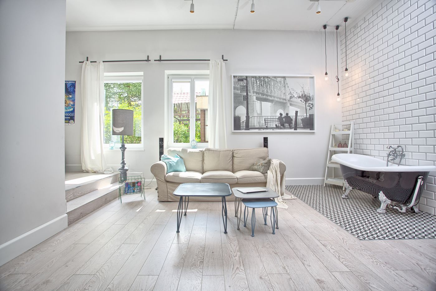 Wanna w stylu retro w salonie, proj. emDesign