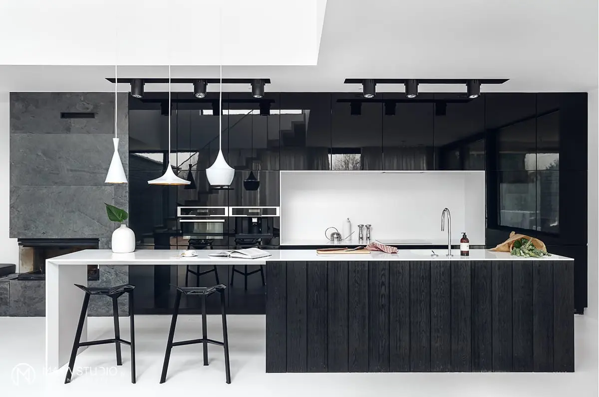 Dom w klimacie black & white | proj. MAKA.STUDIO, photo: Tom Kurek