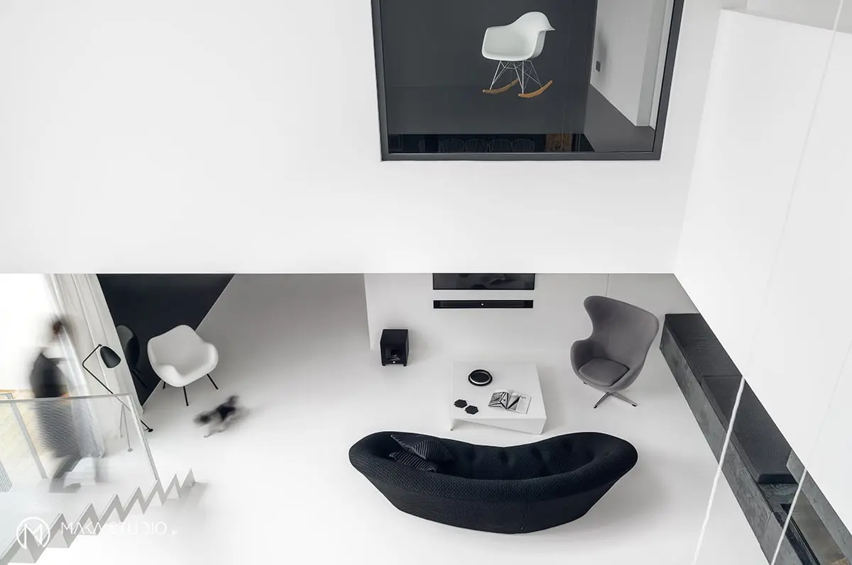 Dom w klimacie black & white | proj. MAKA.STUDIO, photo: Tom Kurek
