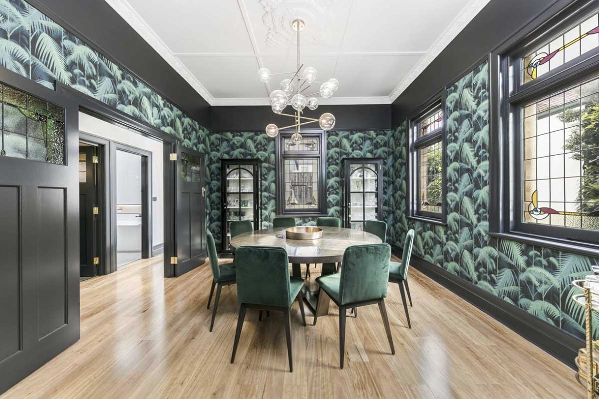 Tapeta Palm Jungle od Cole &amp; Son – dostępna w naszych showroomach