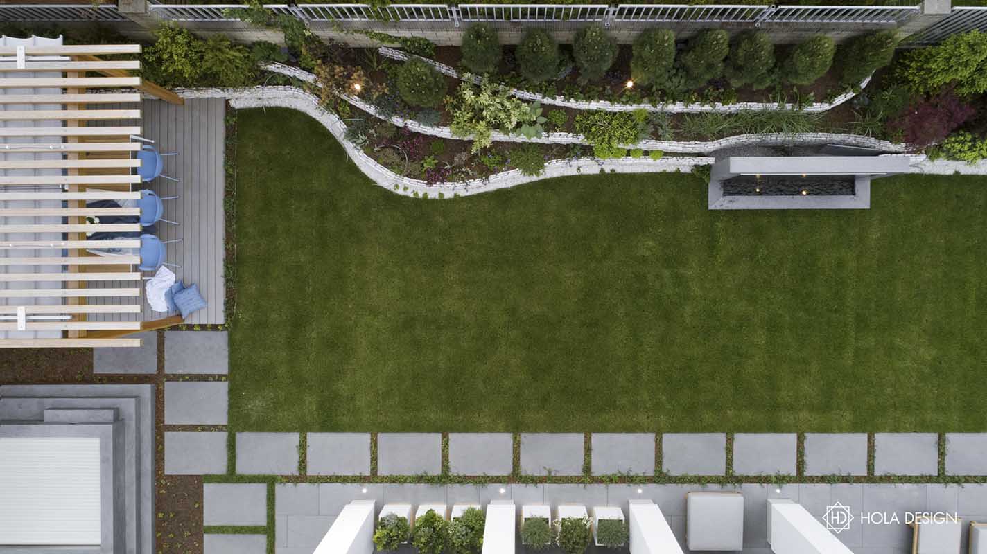 Bliżej świata | proj. Hola Design