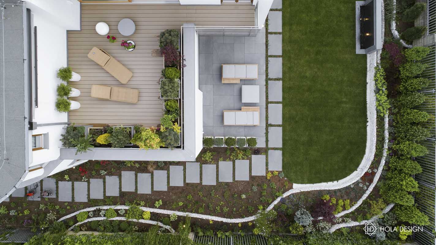 Bliżej świata | proj. Hola Design