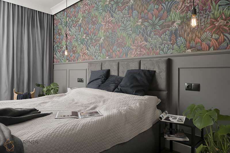 Tapeta z kolekcji Ardmore Singita od Cole & Son jest dostępna w naszych showroomach (proj. Partner Design)