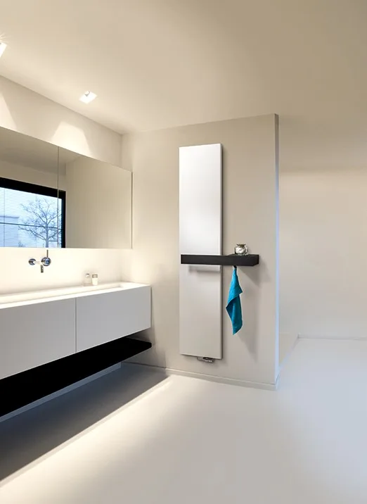 designerski grzejnik w projekcie łazienki