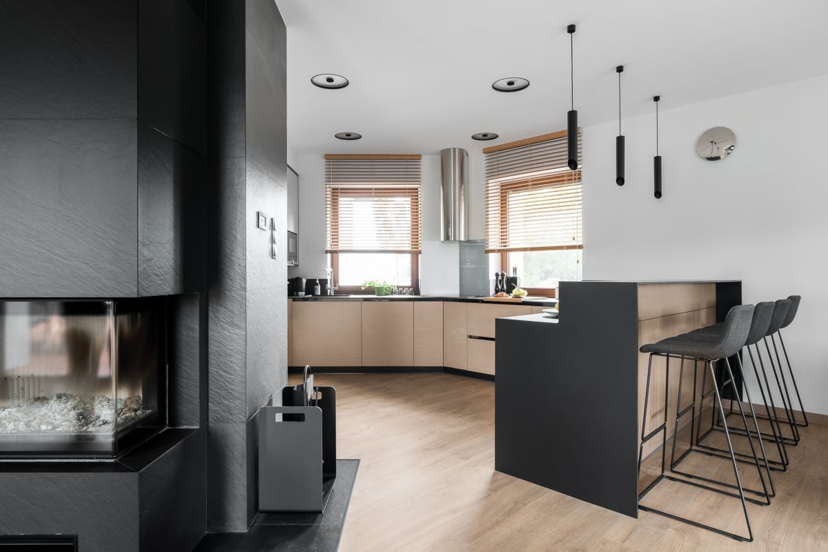Szaro - drewniana kuchnia | proj. Studio Projekt, zdj. Fotomohito