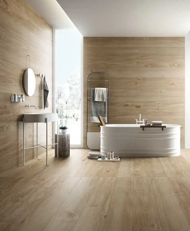 Płytki drewnopodobne wprowadzają do wnętrza spokój i harmonię – klimat wellness w łazience