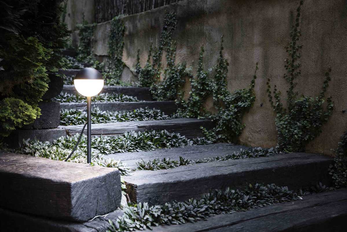 Lampy ogrodowe marki Faro, zamówisz w salonach z grupy Internity Home.