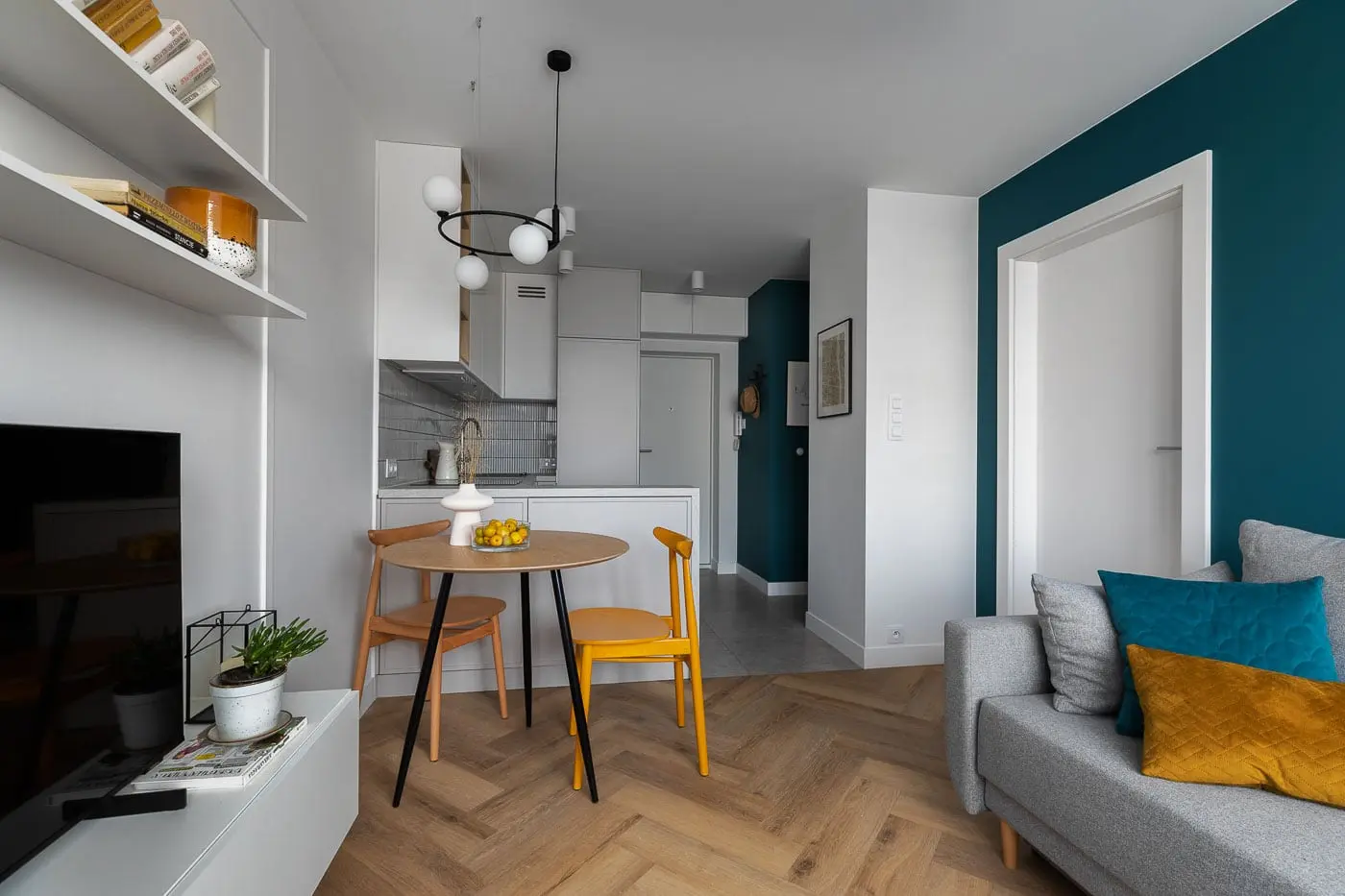 Piotr Skorupa  Scope Interior Design. Zdjęcia  Paweł Biedrzycki z pracowni Kąty Proste.