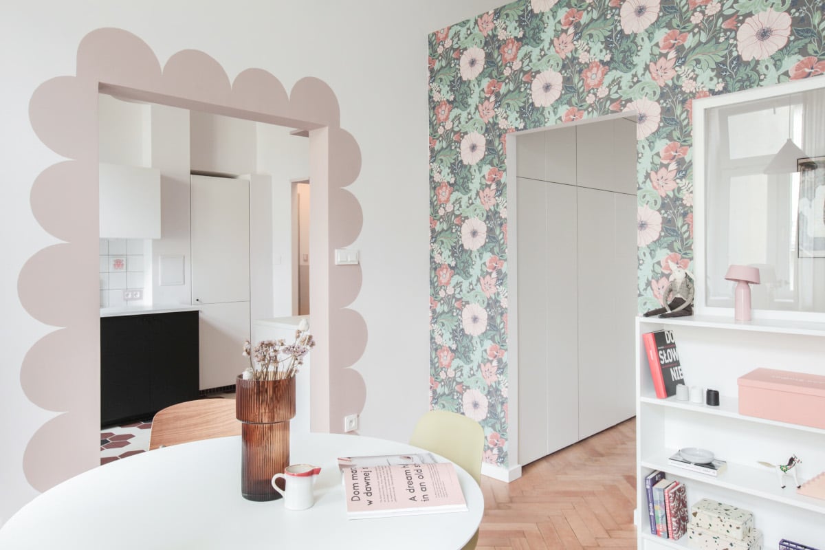 Barbiecore – wnętrza, które urzekają. | proj. Morr Studio | zdj. Kamila Palmowska