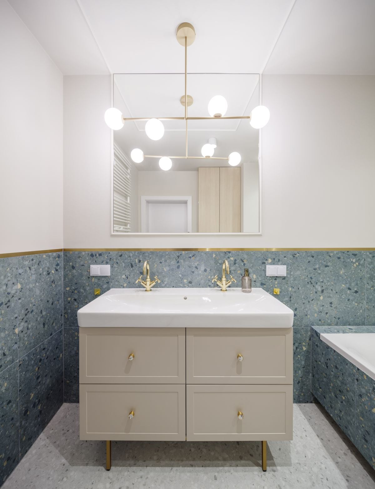 Proj.: Angelika Front, - Decoroom; Fot.: Marek Koptyński