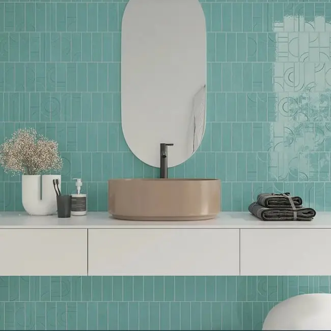 Hammer Decor