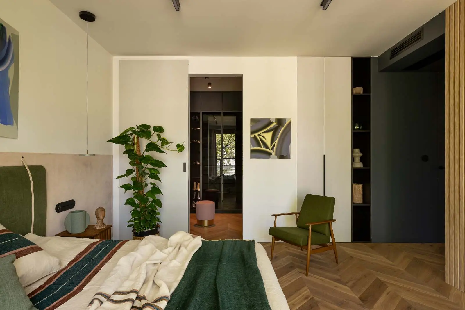 DESIGN: BUTTERFLY STUDIO
