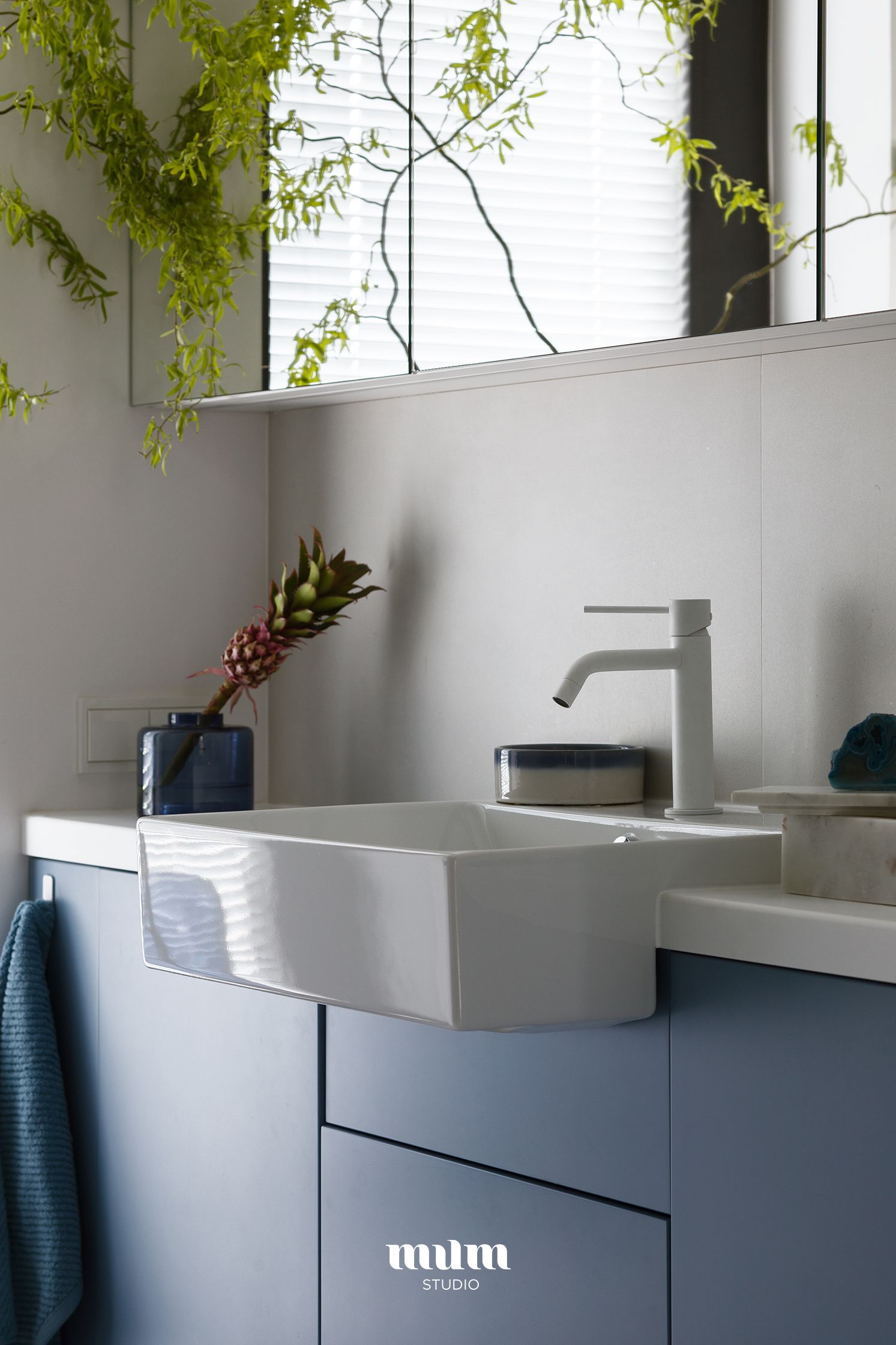 Wnętrze 240 metrowego domu inspirowane Afryką | Design: MUM STUDIO