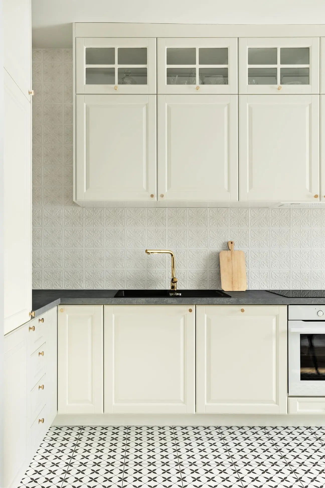 32 metrowe mieszkanie z nutą luksusu | Design: Polański Studio Design: Polański Studio Foto: @dekorialove