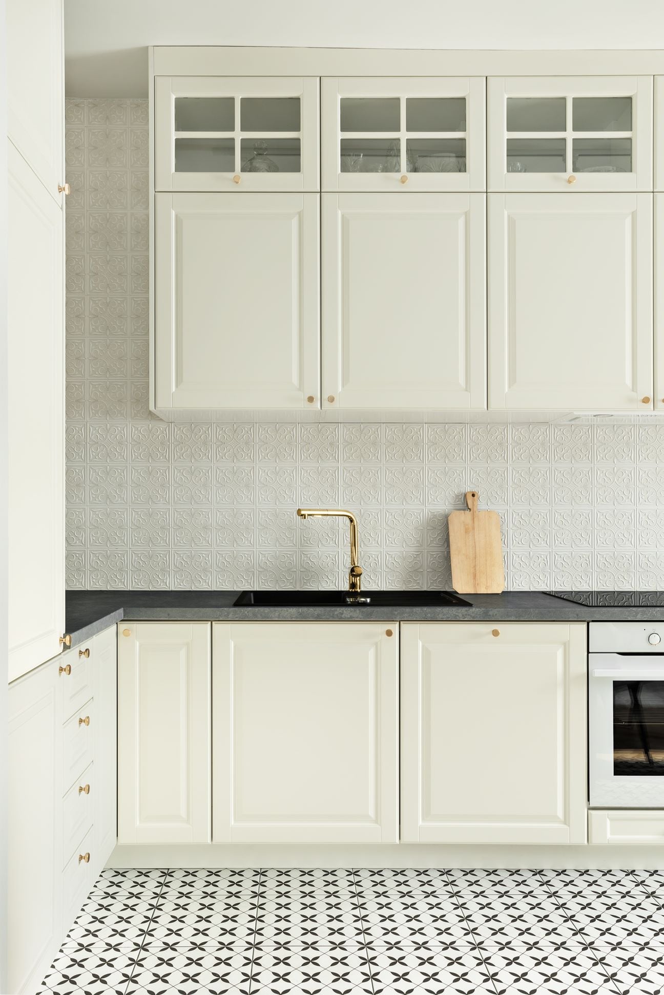 32 metrowe mieszkanie z nutą luksusu | Design: Polański Studio Design: Polański Studio Foto: @dekorialove
