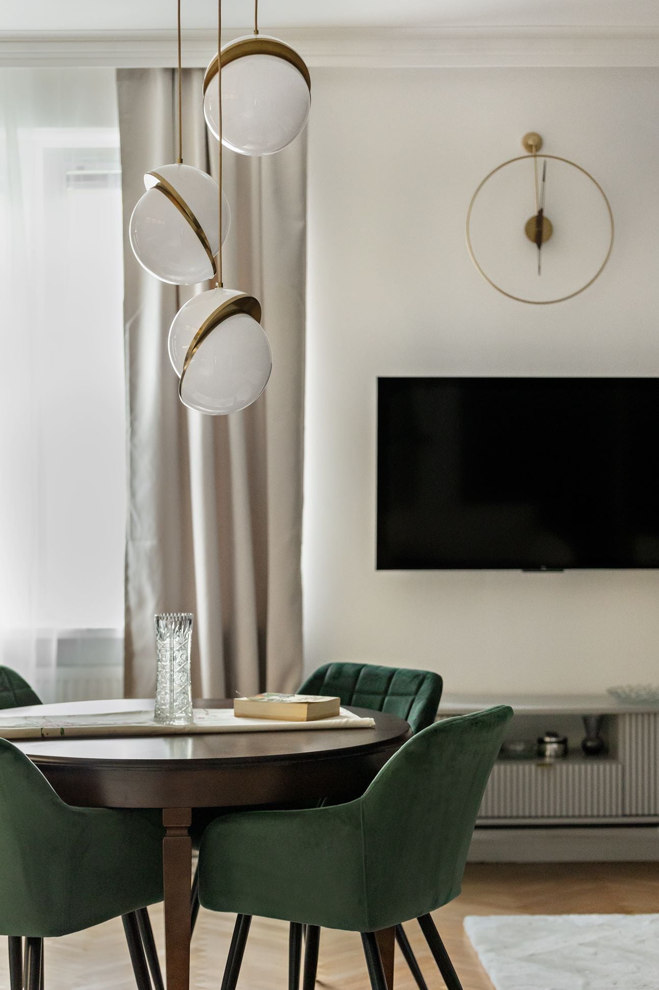 32 metrowe mieszkanie z nutą luksusu | Design: Polański Studio Design: Polański Studio Foto: @dekorialove
