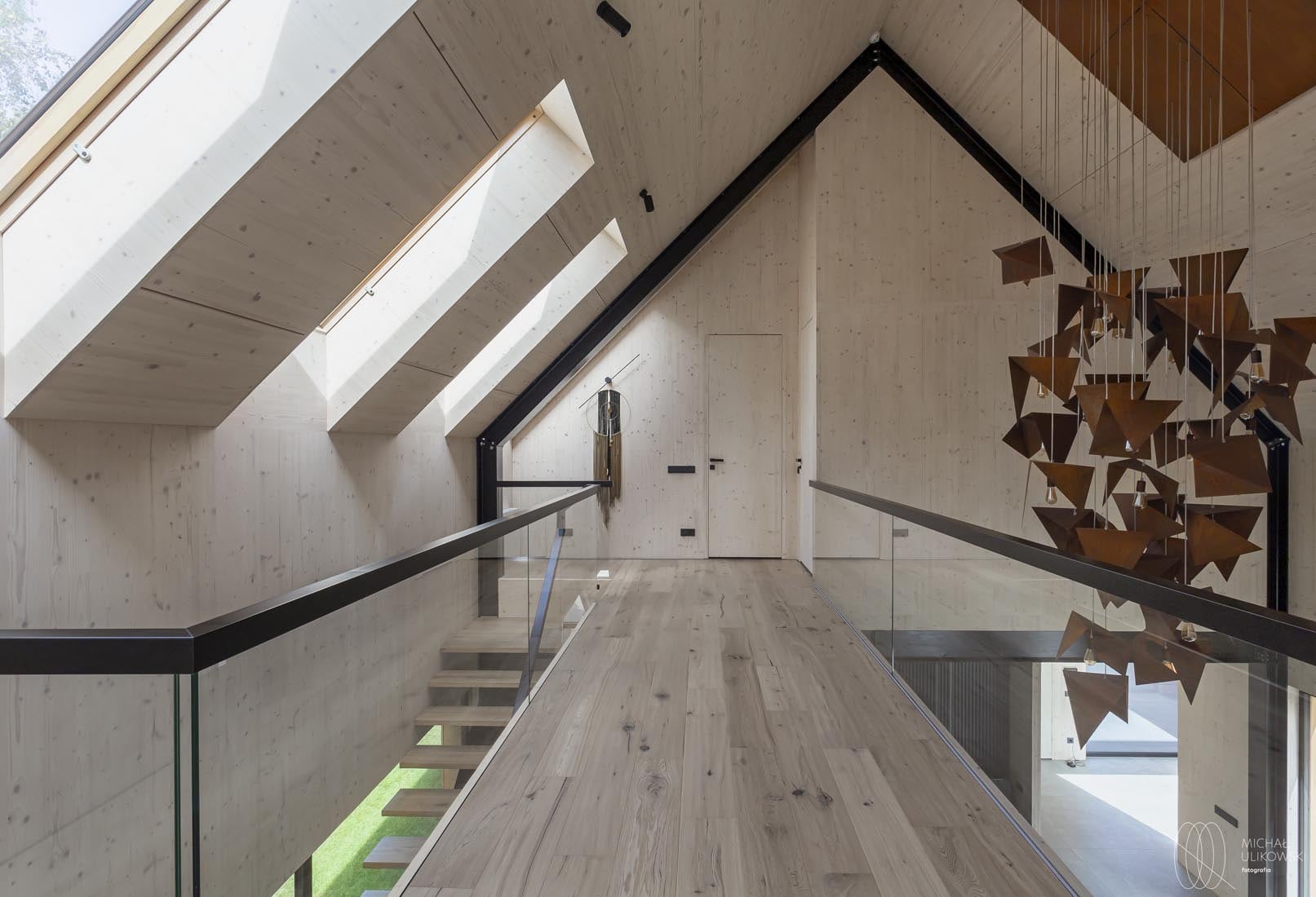 DOM NAD JEZIOREM | PROJ: YO HOME DESIGN PROJEKTOWANIE WNĘTRZ