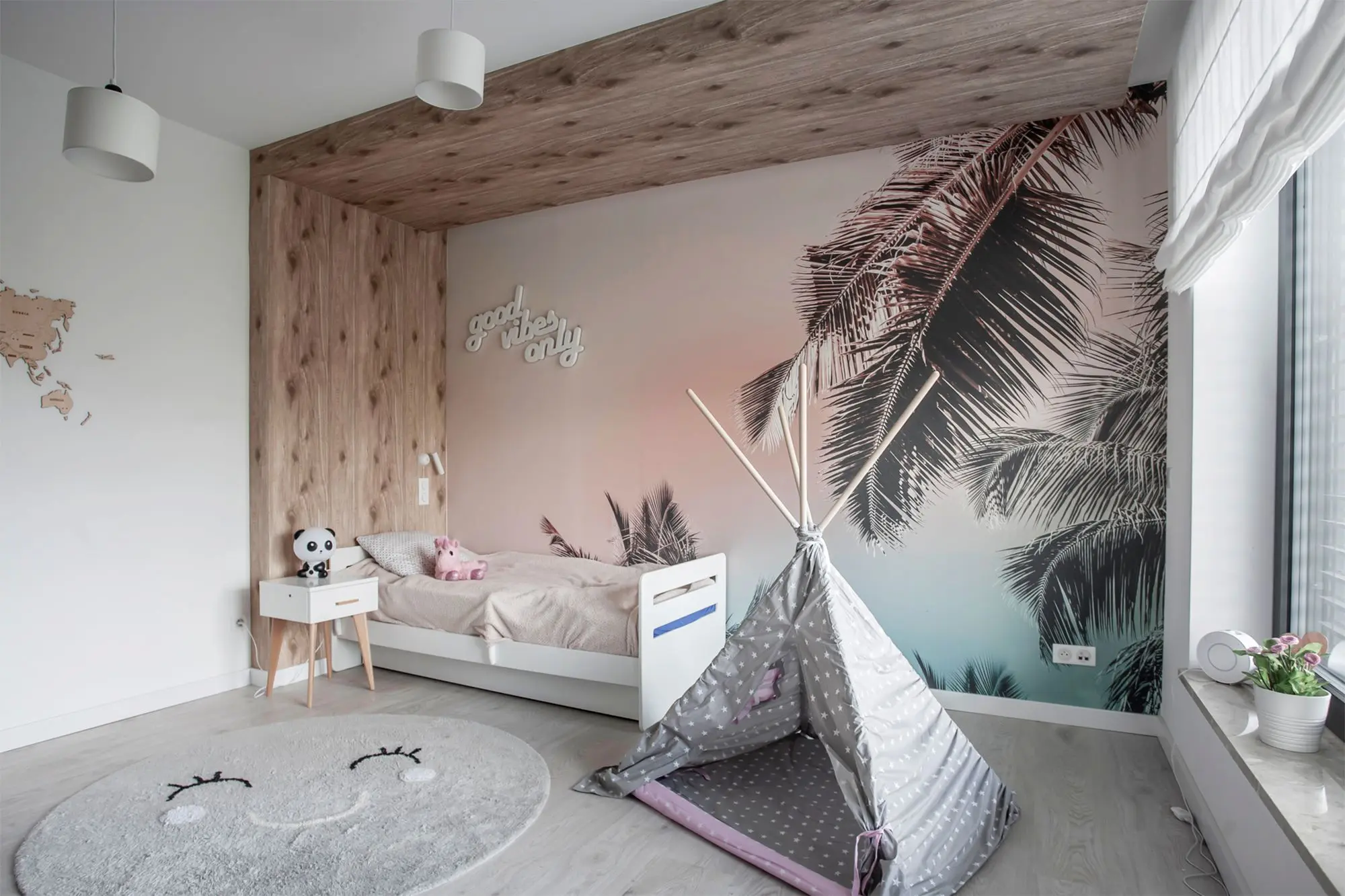 DESIGN: BEATA ALBRECHT AJOT