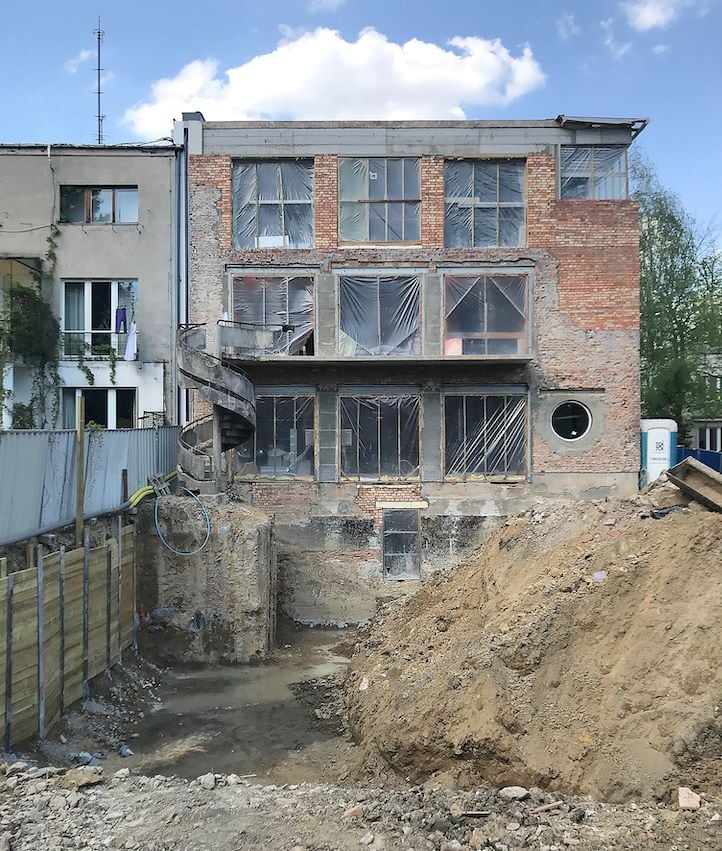 Dom przez przebudową