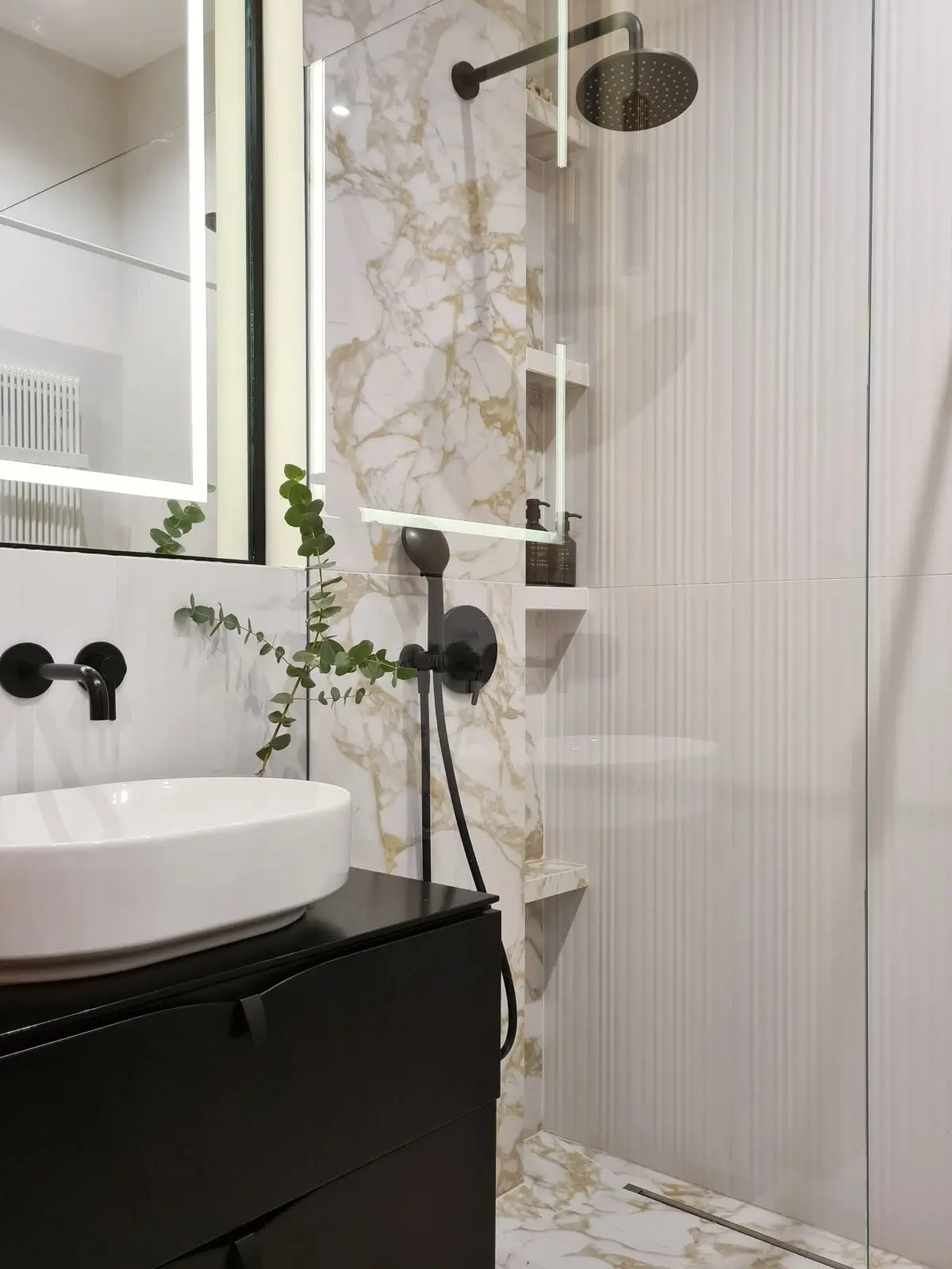 Design: RYZY STUDIO