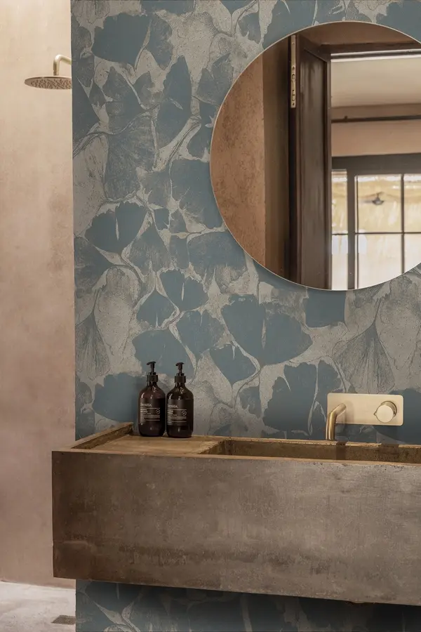 Wall and Deco