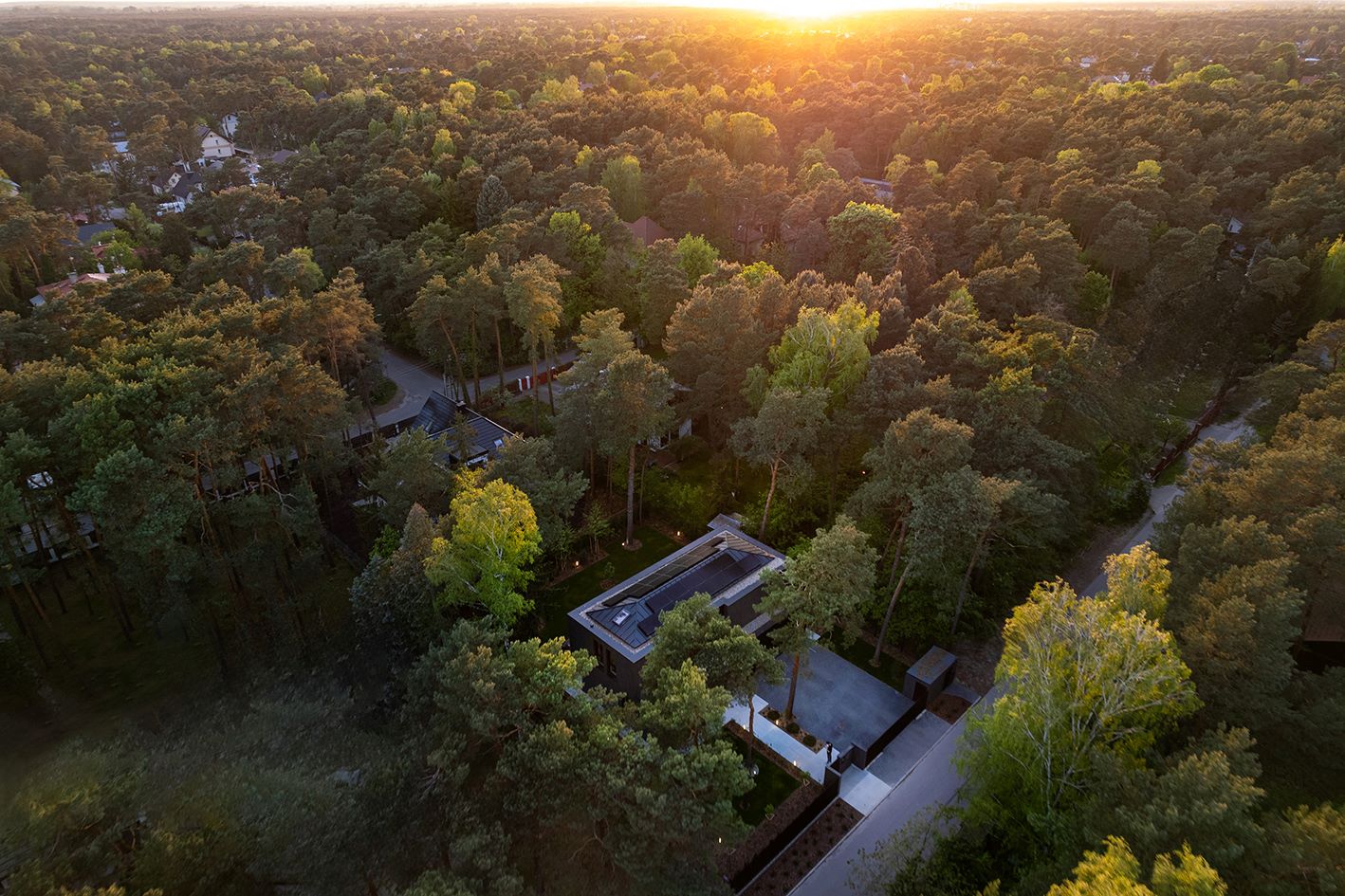 DOM NA ORZECHOWEJ w Józefowie | PAWEL LIS ARCHITEKCI
