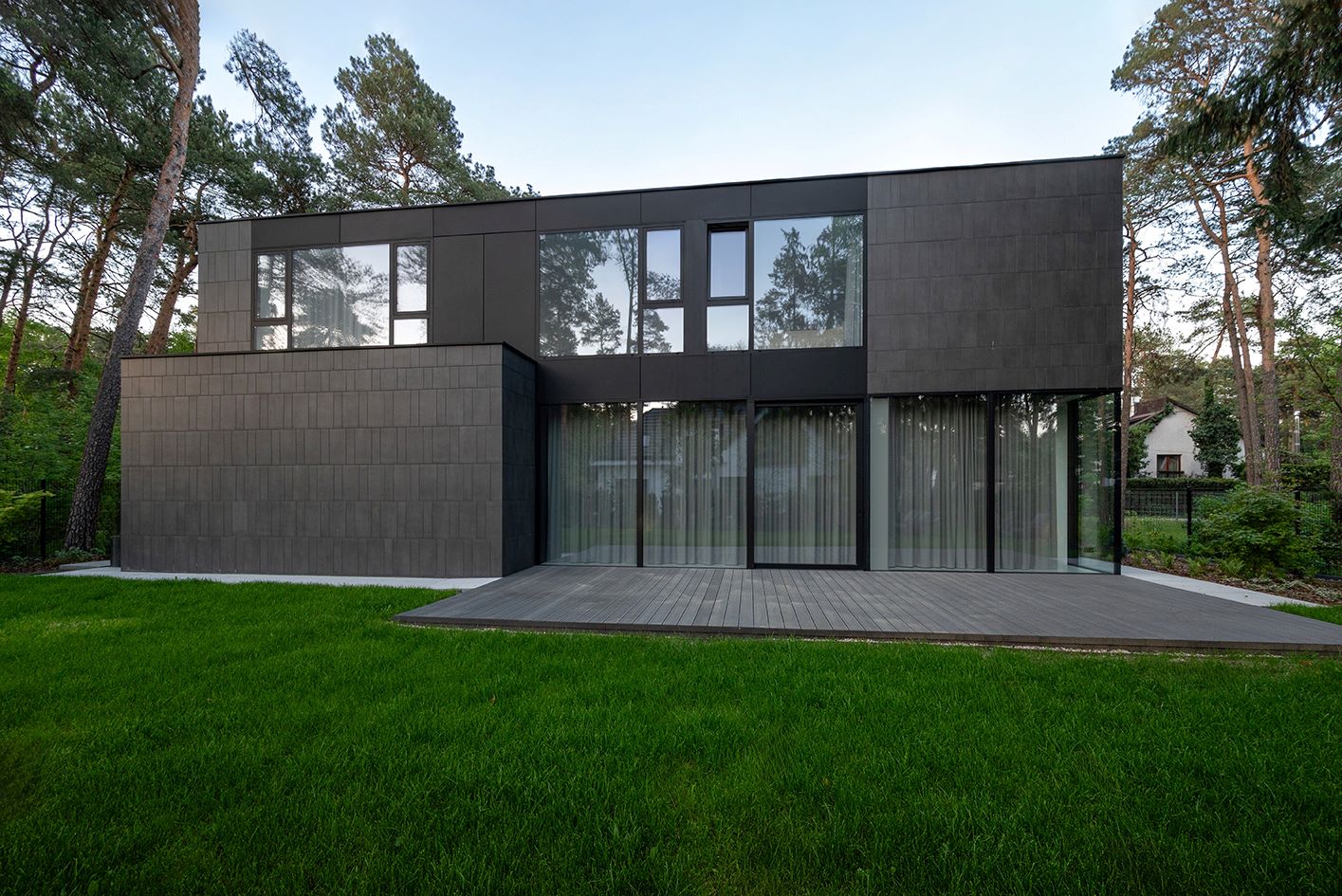 DOM NA ORZECHOWEJ w Józefowie | PAWEL LIS ARCHITEKCI