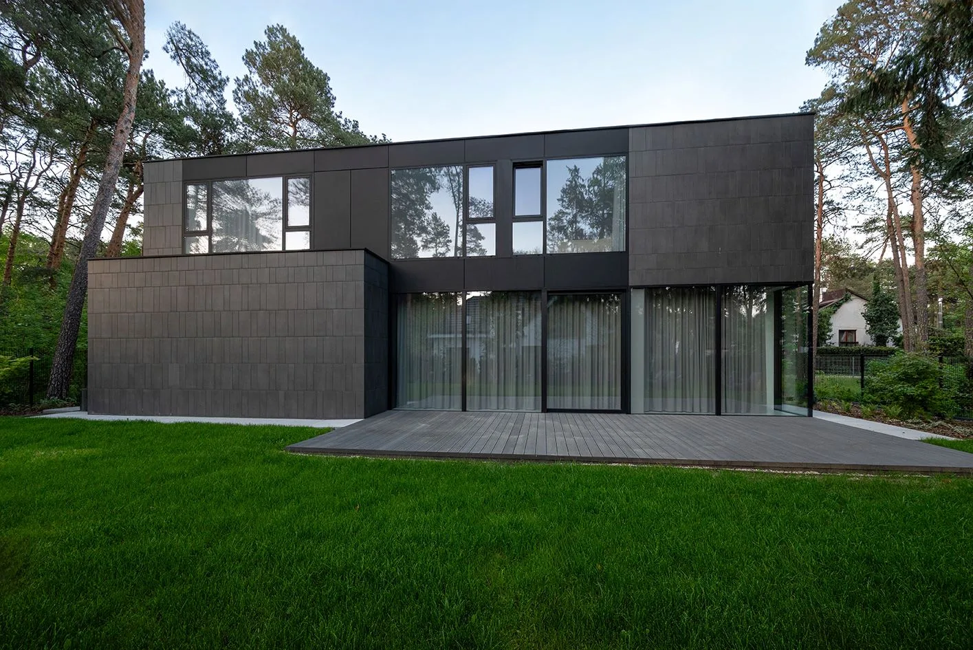 DOM NA ORZECHOWEJ w Józefowie | PAWEL LIS ARCHITEKCI