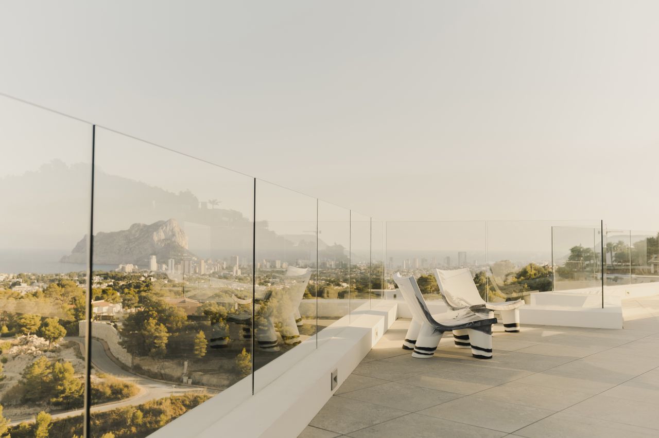 Luksusowy apartament w Calpe od MOW.design